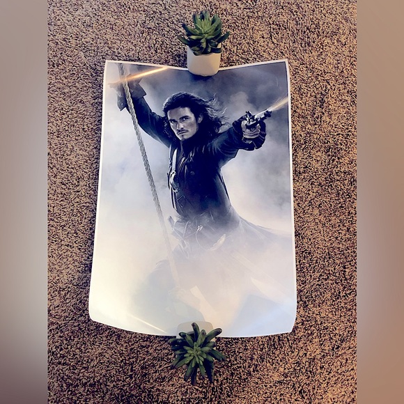 Will Turner (Pirates of the Caribbean) Semi-Gloss Poster - Picture 1 of 4